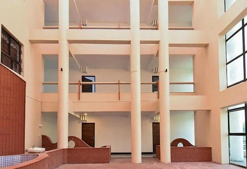 Fabhotel Shangrila Elite