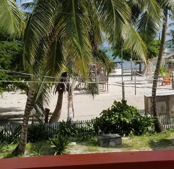 هتل Chapito's 7 Clashing Winds