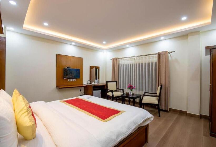 هتل Lumbini Palace Resort