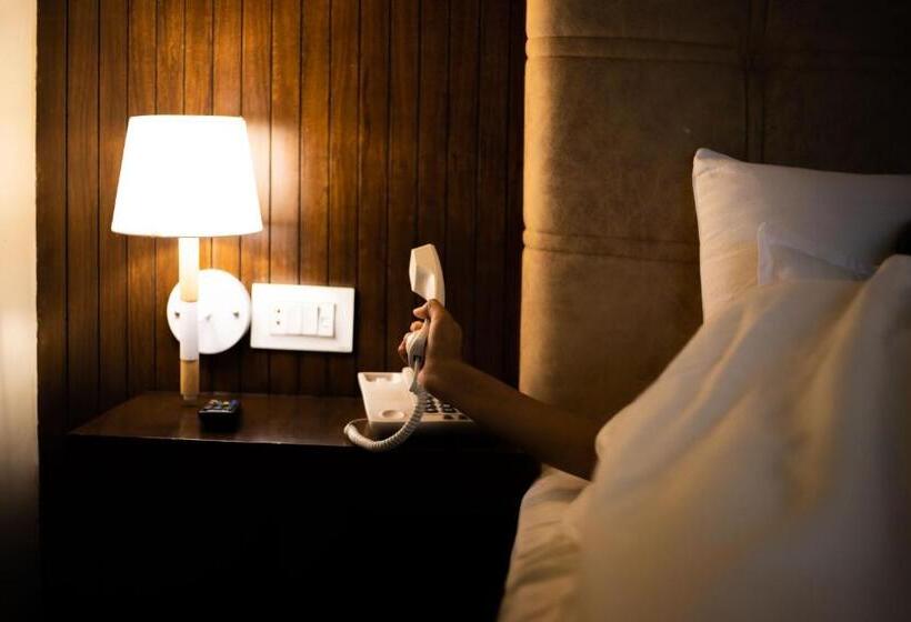 هتل Lumbini Palace Resort