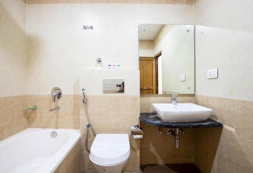 هتل Lumbini Palace Resort