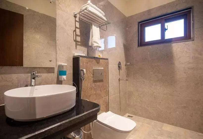 هتل Lumbini Palace Resort