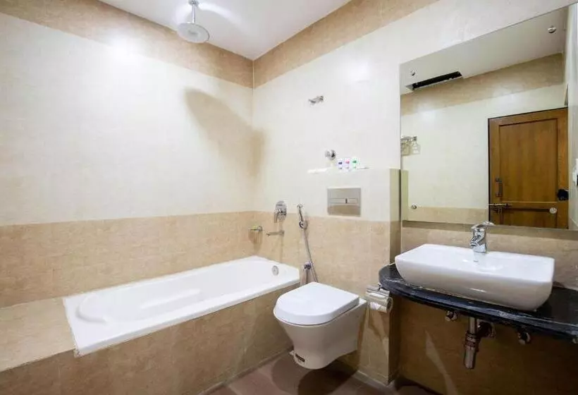 هتل Lumbini Palace Resort