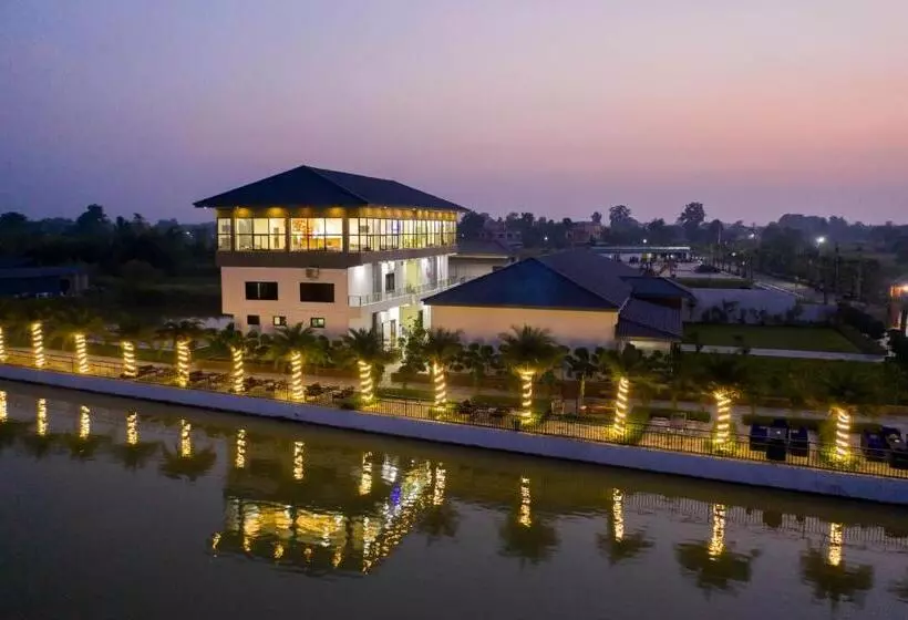 هتل Lumbini Palace Resort