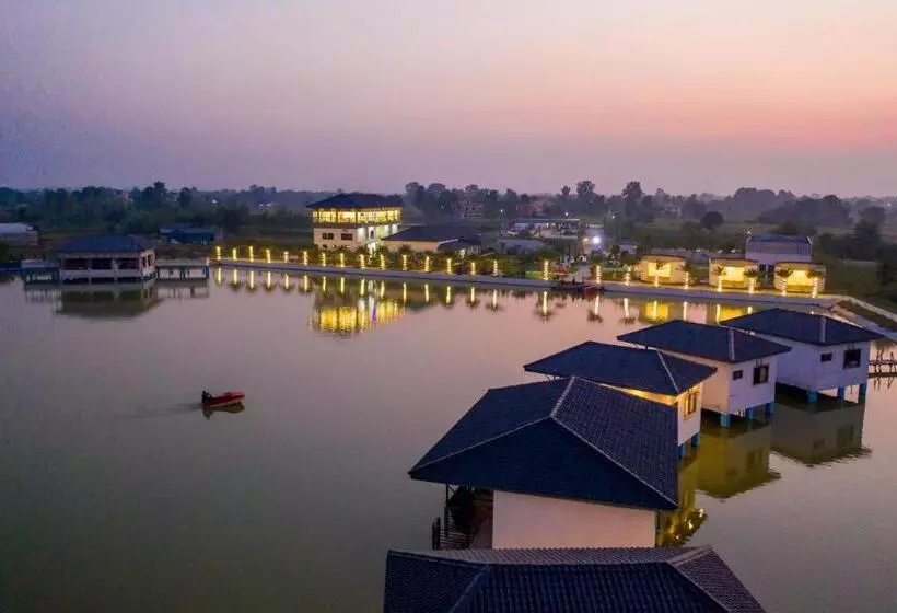 هتل Lumbini Palace Resort