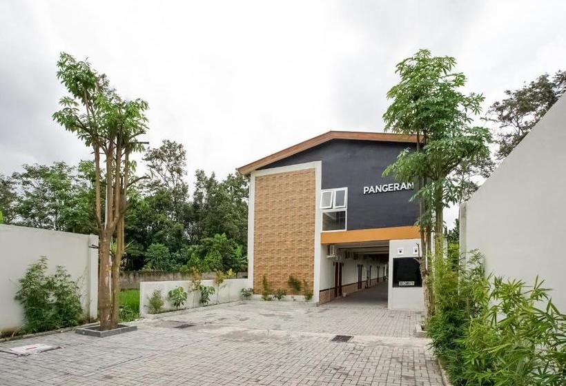 בית מלון כפרי Oyo 90178 Pangeran Residence