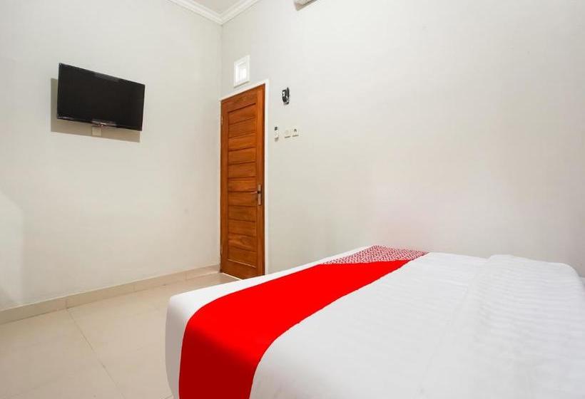 בית מלון כפרי Oyo 90178 Pangeran Residence