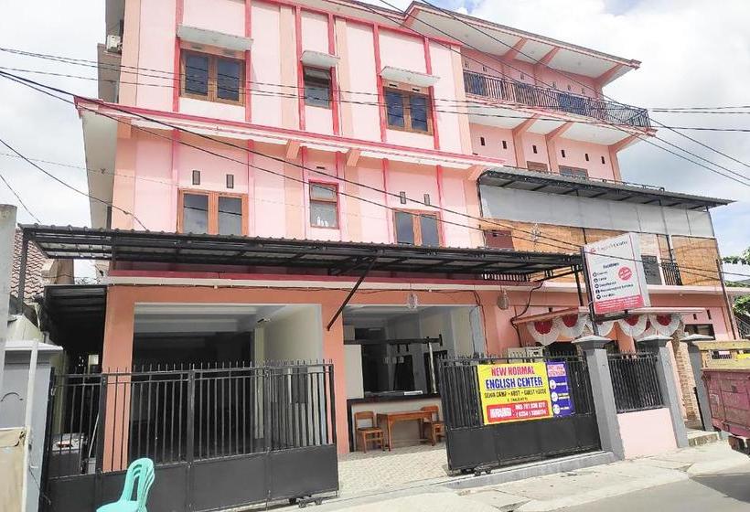 Hotel Oyo 90199 Jec Residence Syariah