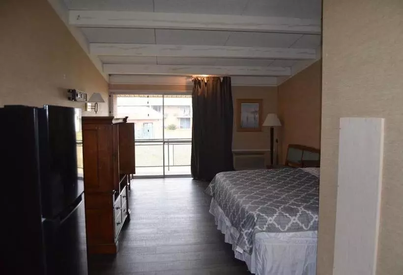 ホテル Bravo Inn Greensboro