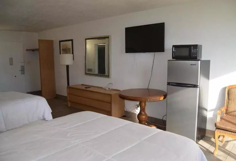 ホテル Bravo Inn Greensboro