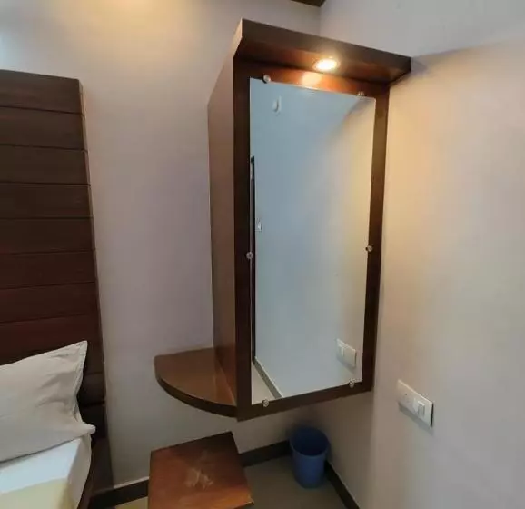 Hotelli Vyavahar Lodge