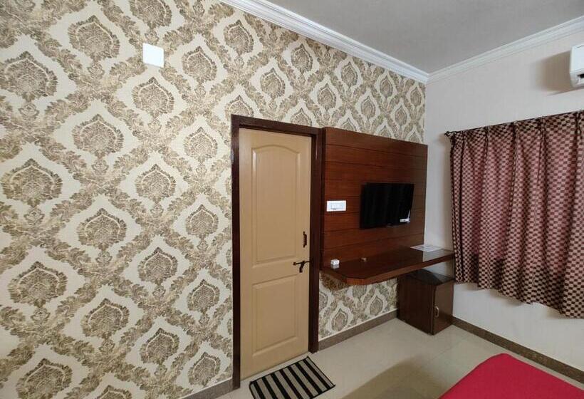 Hotel Vyavahar Lodge