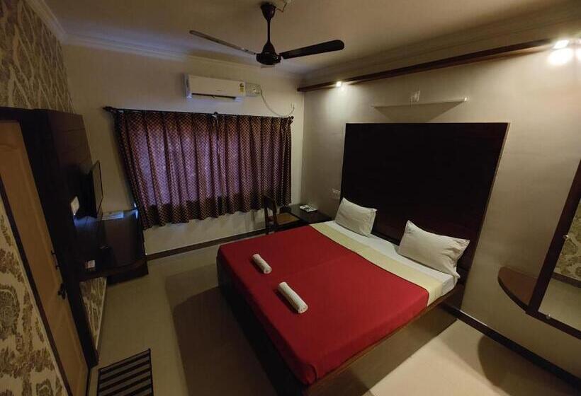 Hotel Vyavahar Lodge