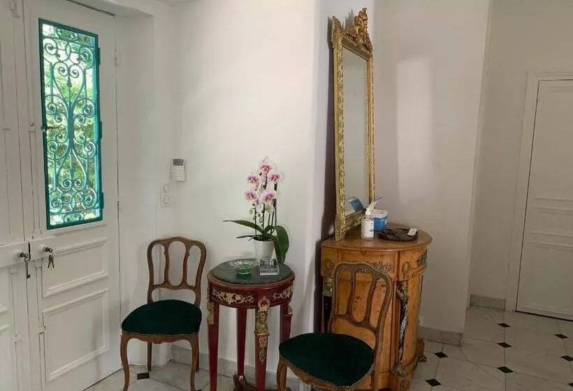 Majatalo Domaine De Ris