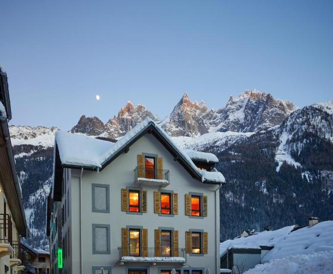 Cosmiques Hotel   Centre Chamonix