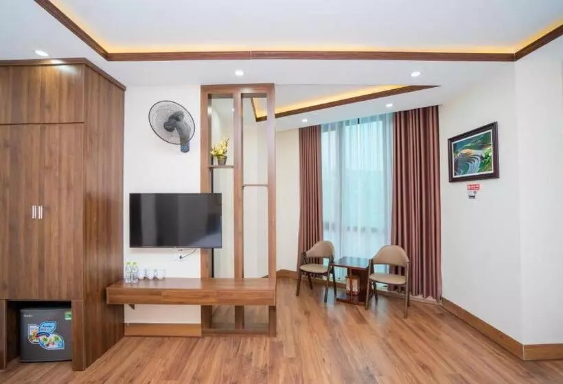 هتل Khách Sạn Hoàng Yến