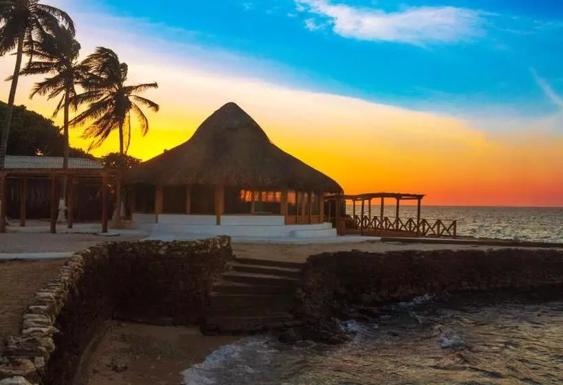 ホテル Sunsets Del Rosario