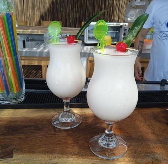 هتل Sunsets Del Rosario