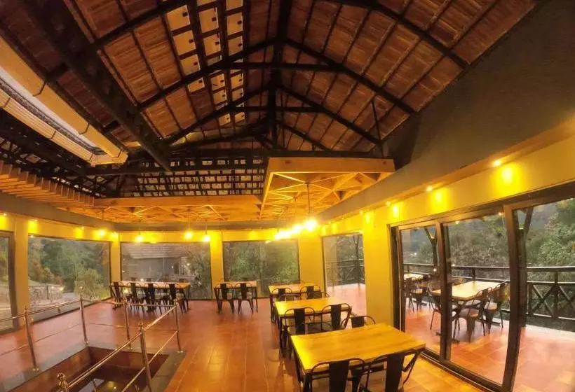 ホテル The Wild Trails Munnar Resort