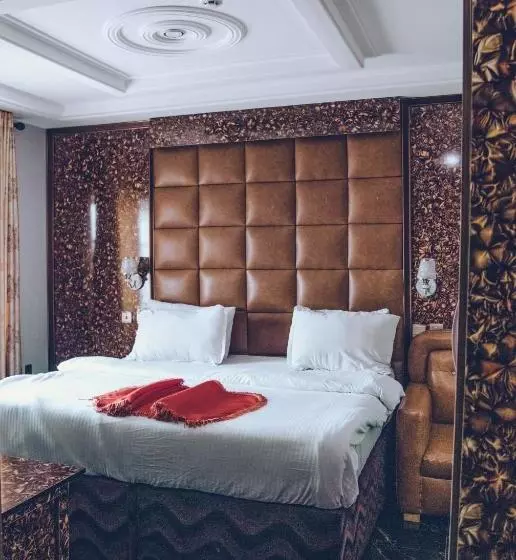 هتل Vienna International