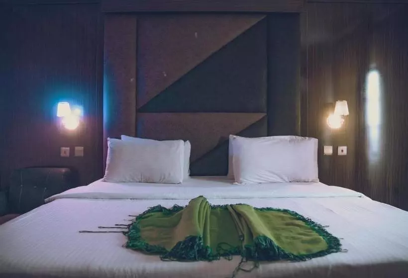 هتل Vienna International