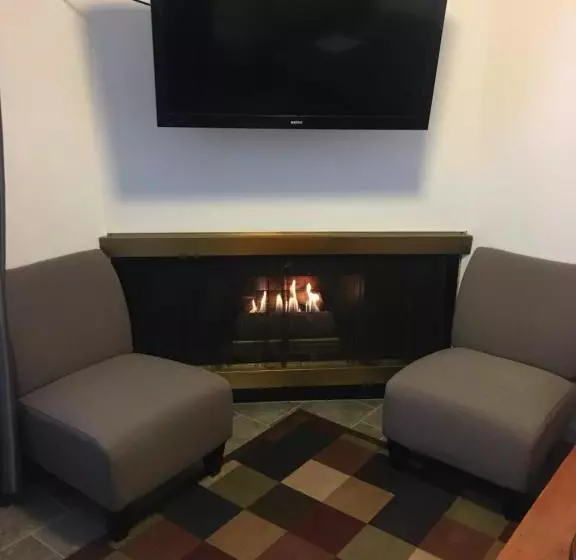 Motelli Waterway Inn