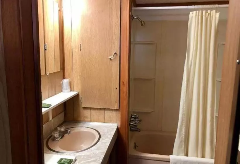 Motelli Waterway Inn