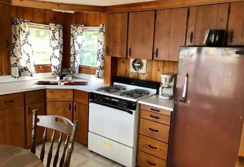 Motelli Waterway Inn