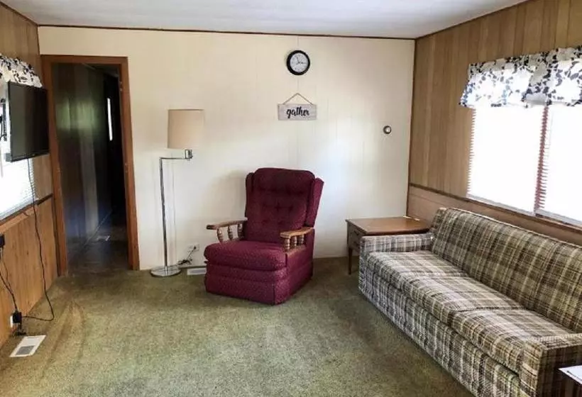 Motelli Waterway Inn