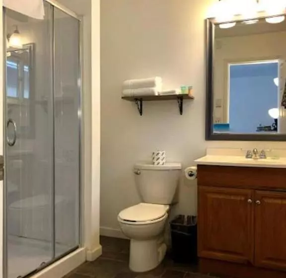 Motelli Waterway Inn