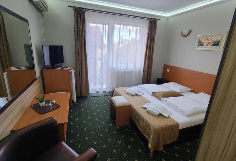 پانسیون Vila Cristal