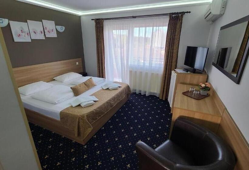 پانسیون Vila Cristal