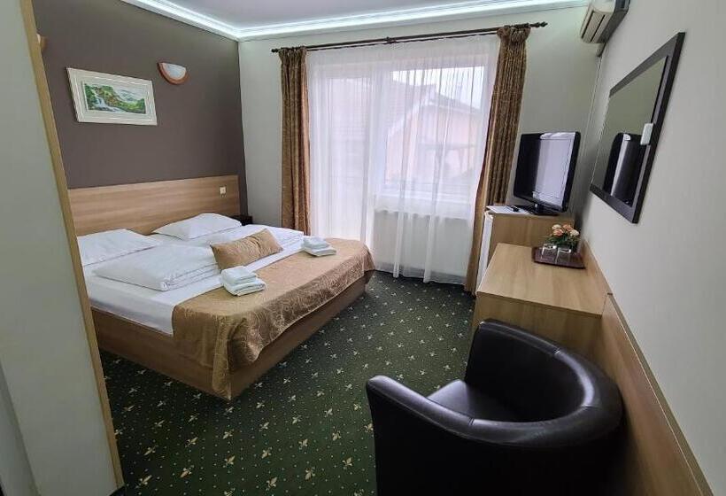 پانسیون Vila Cristal