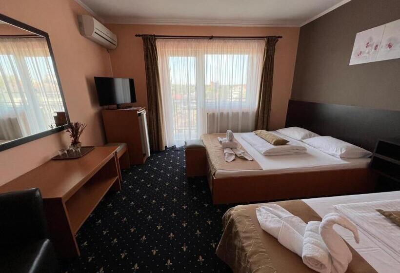 پانسیون Vila Cristal