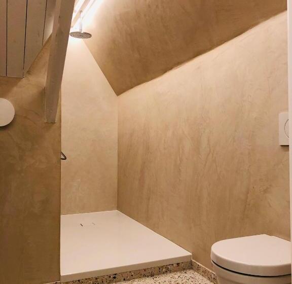 تختخواب و صبحانه Suites Le Porte Bonheur