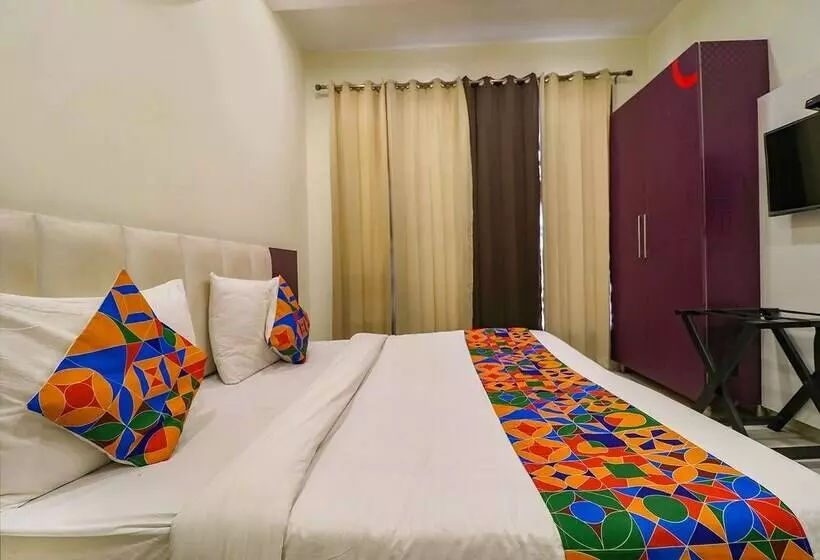 Fabhotel Golden Home