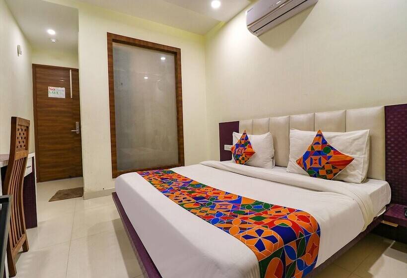 Fabhotel Golden Home