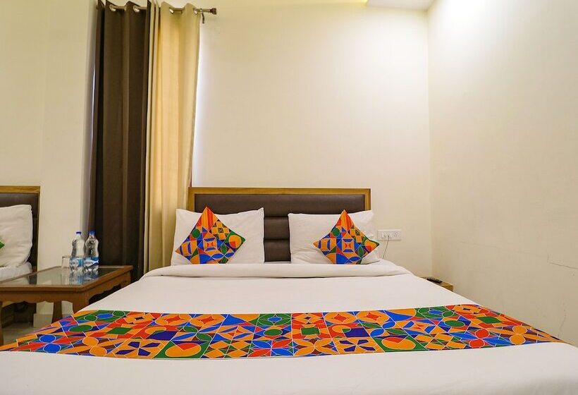 Fabhotel Golden Home