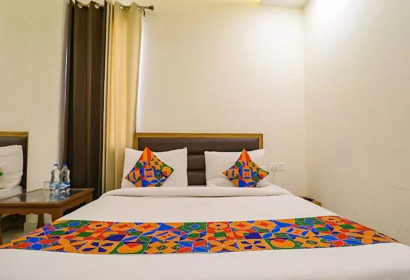 Fabhotel Golden Home