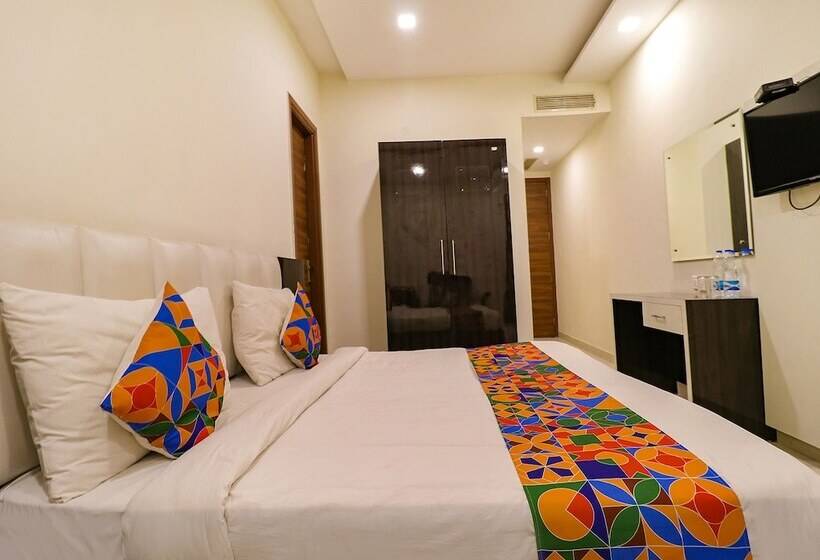 Fabhotel Golden Home