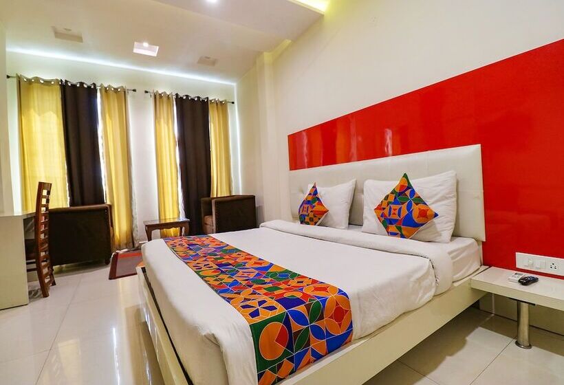 Fabhotel Golden Home