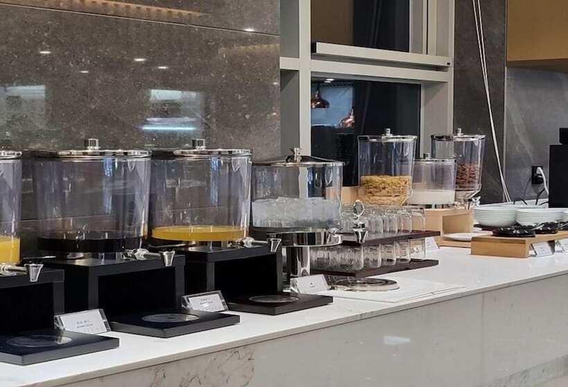 Layers Hotel Busan Hadan