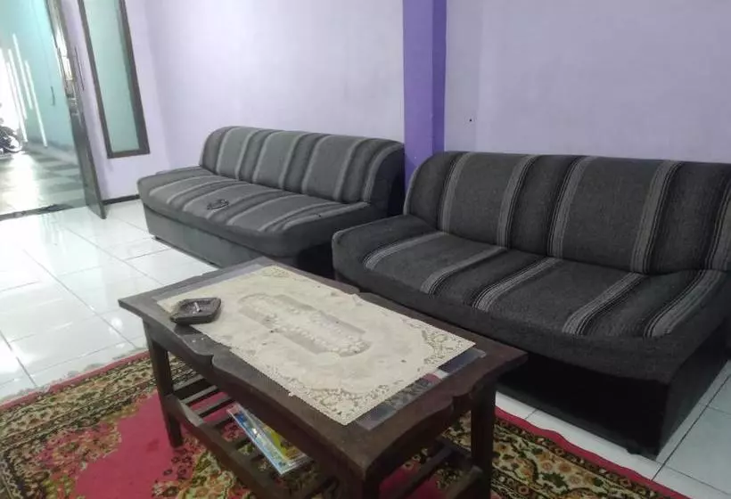 Hotel Oyo 90133 Villa Sony