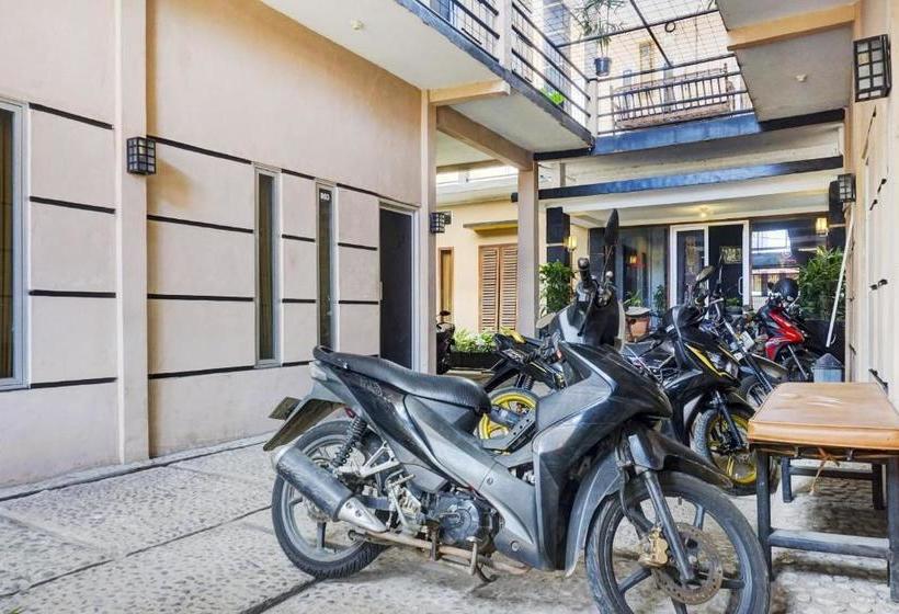 Hotel Spot On 90146 Sugianto Guesthouse Syariah