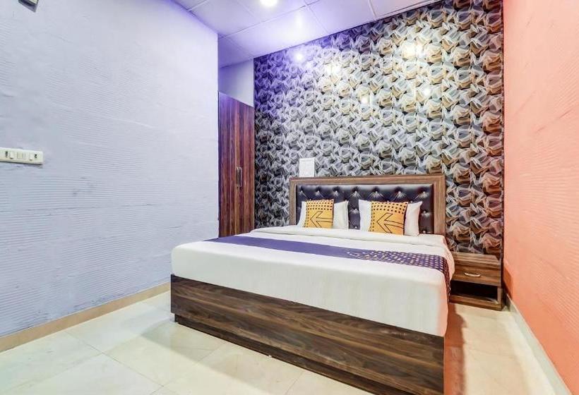 호텔 Spot On Far298 Ansh