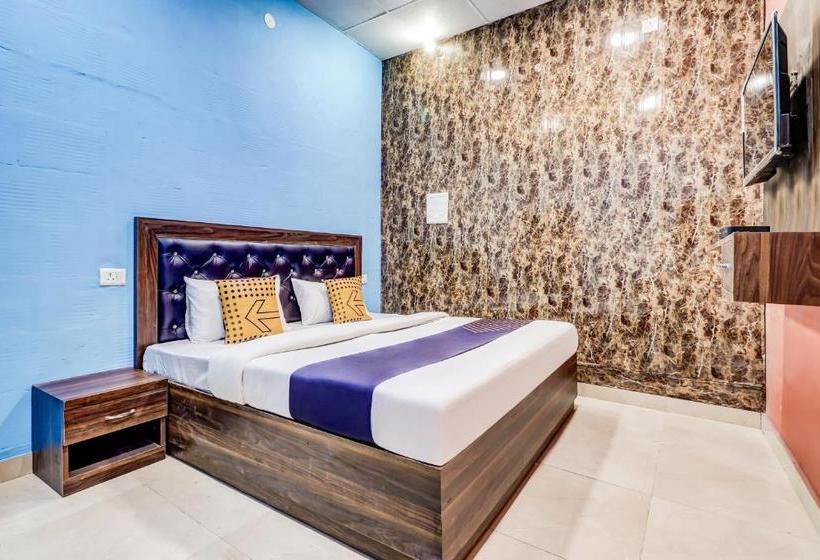 호텔 Spot On Far298 Ansh