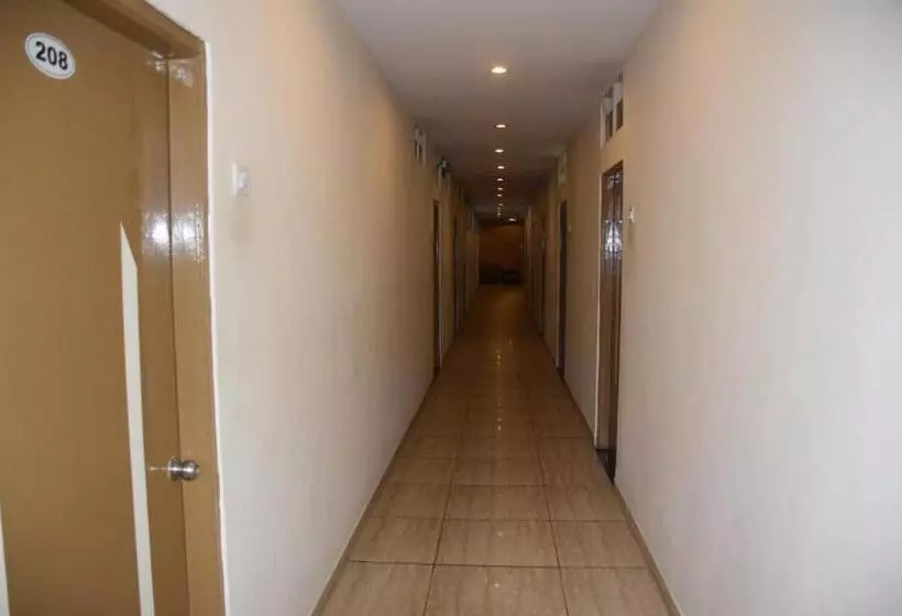 Hotelli Uma Executive Lodging