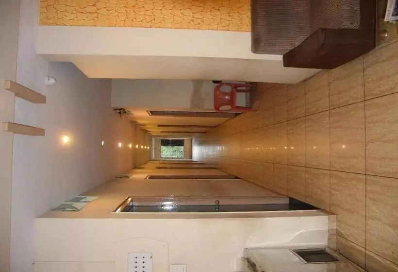 Hotelli Uma Executive Lodging