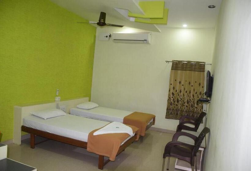 Отель Uma Executive Lodging