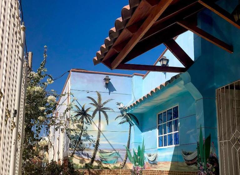 پانسیون Hostal Buena Vida